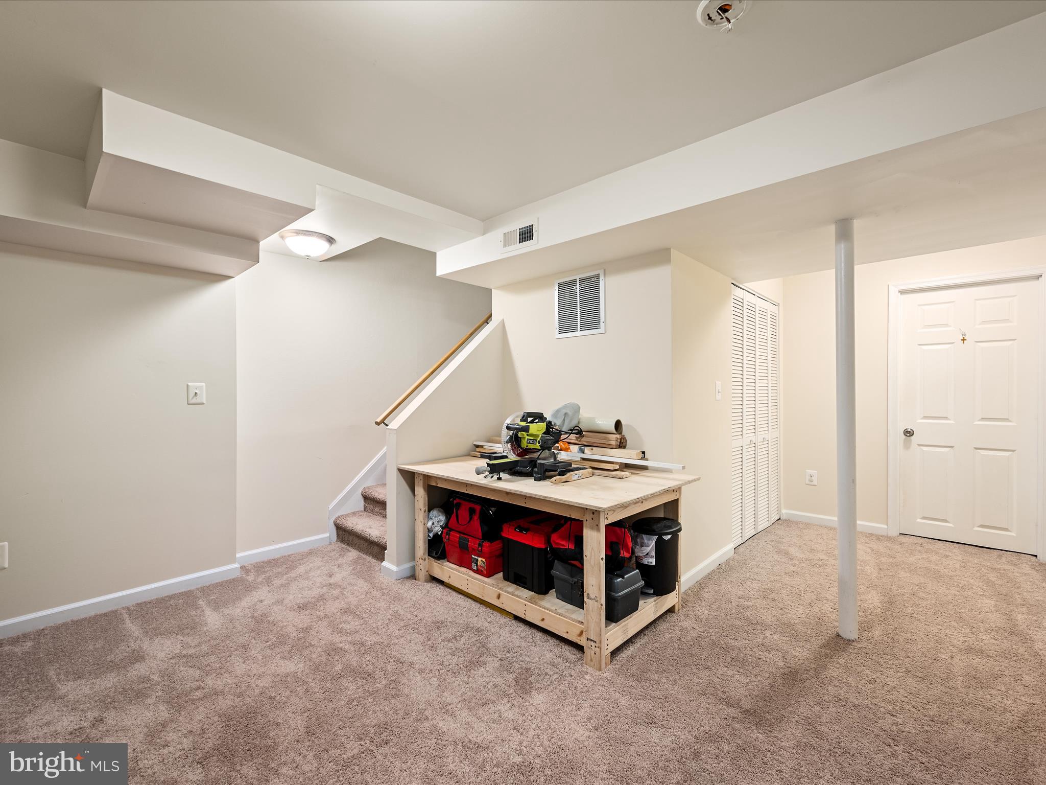 POINT OF WOODS - Residential