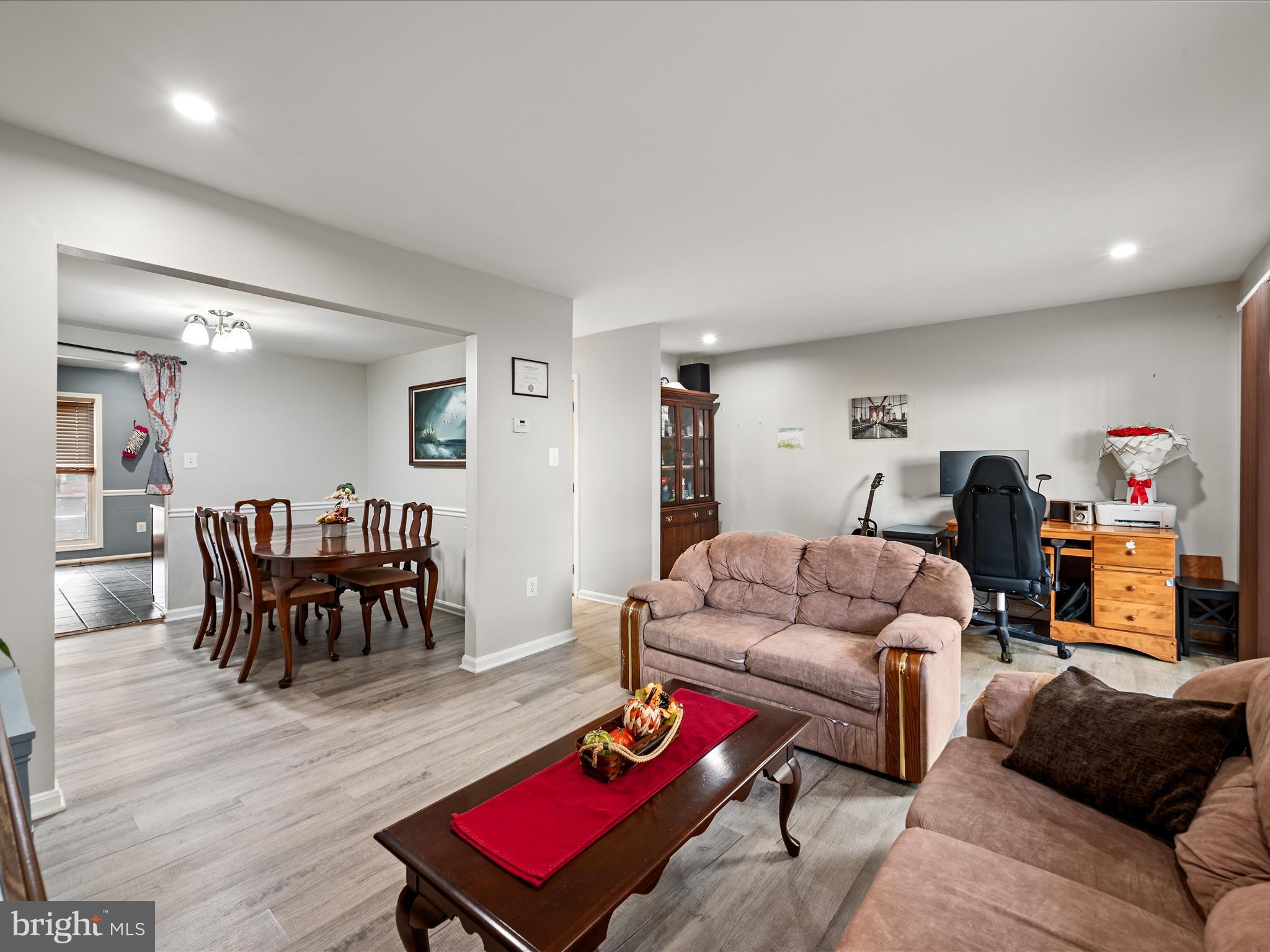 8436 WILLOW GLEN COURT