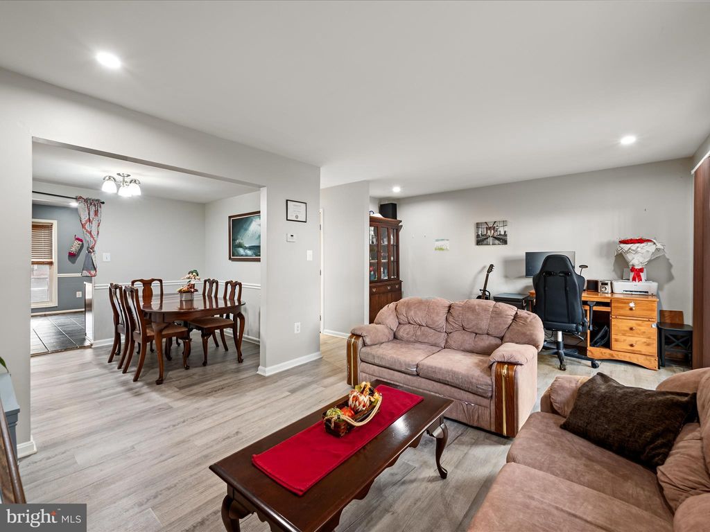 Photo of 8436 Willow Glen Court, MANASSAS, VA 20110 (MLS # VAMN2009596)