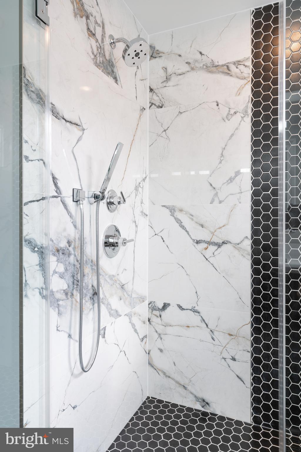 FAIRMOUNT - Residential