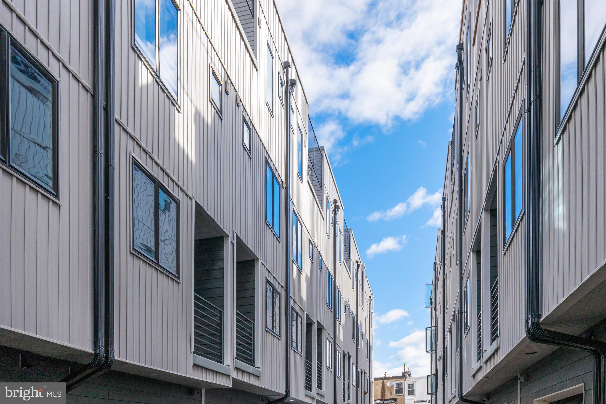 FAIRMOUNT - Residential