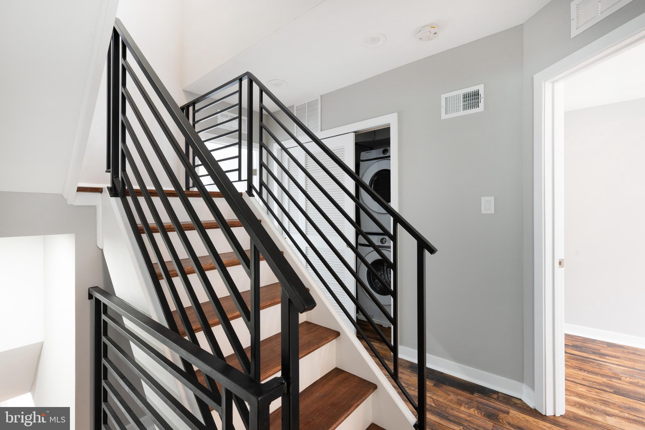 FAIRMOUNT - Residential