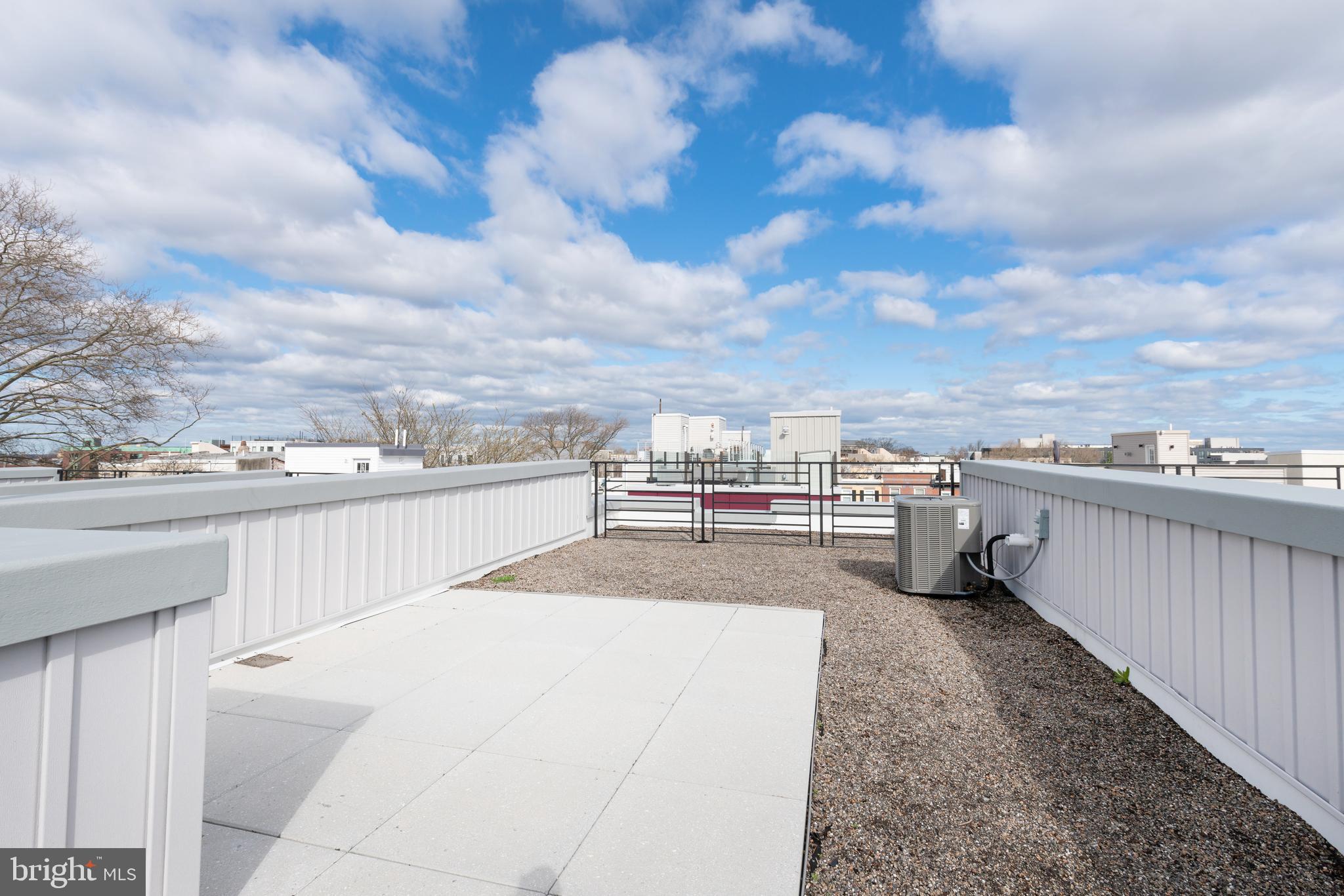 FAIRMOUNT - Residential