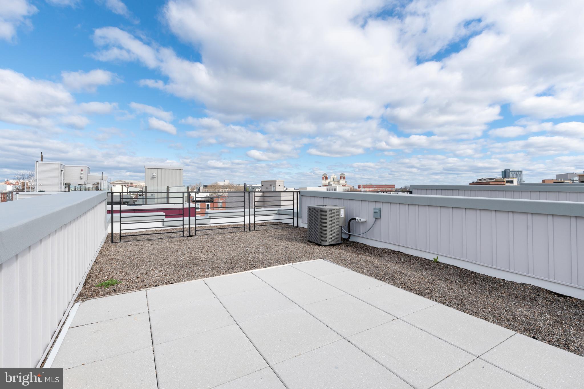 FAIRMOUNT - Residential