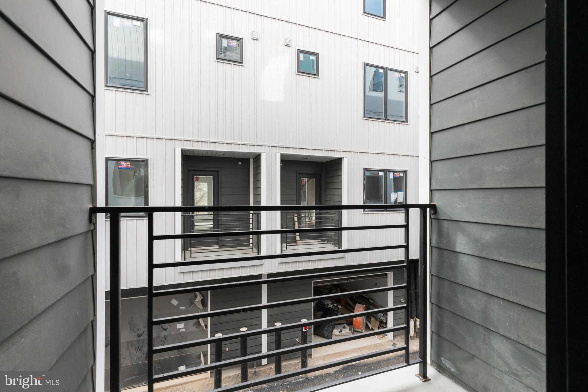 FAIRMOUNT - Residential