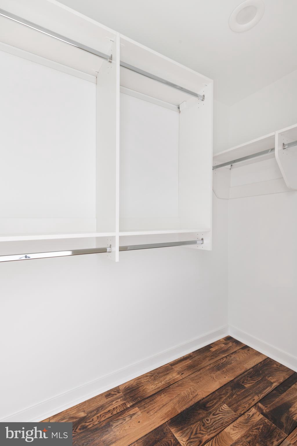 FAIRMOUNT - Residential