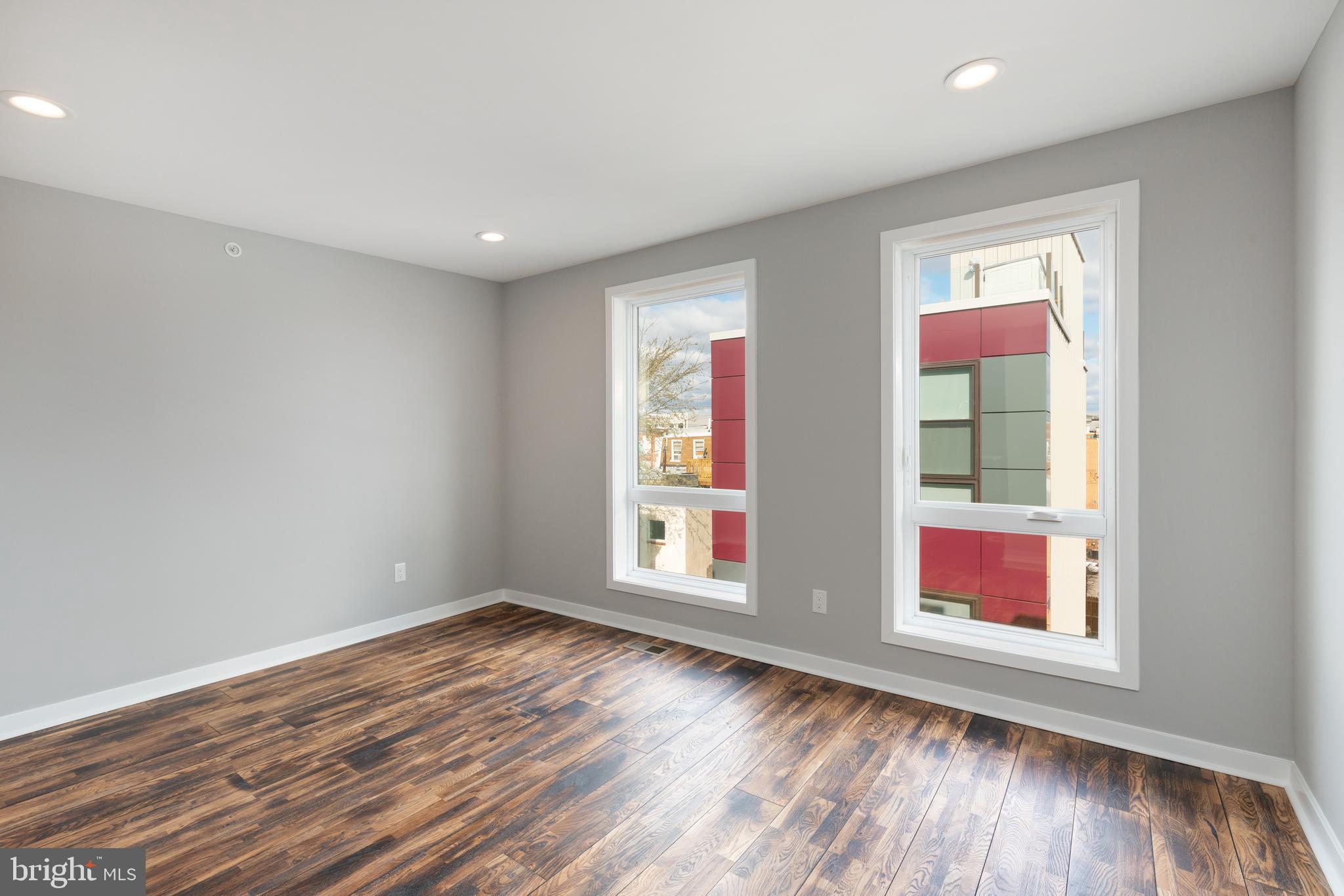 FAIRMOUNT - Residential