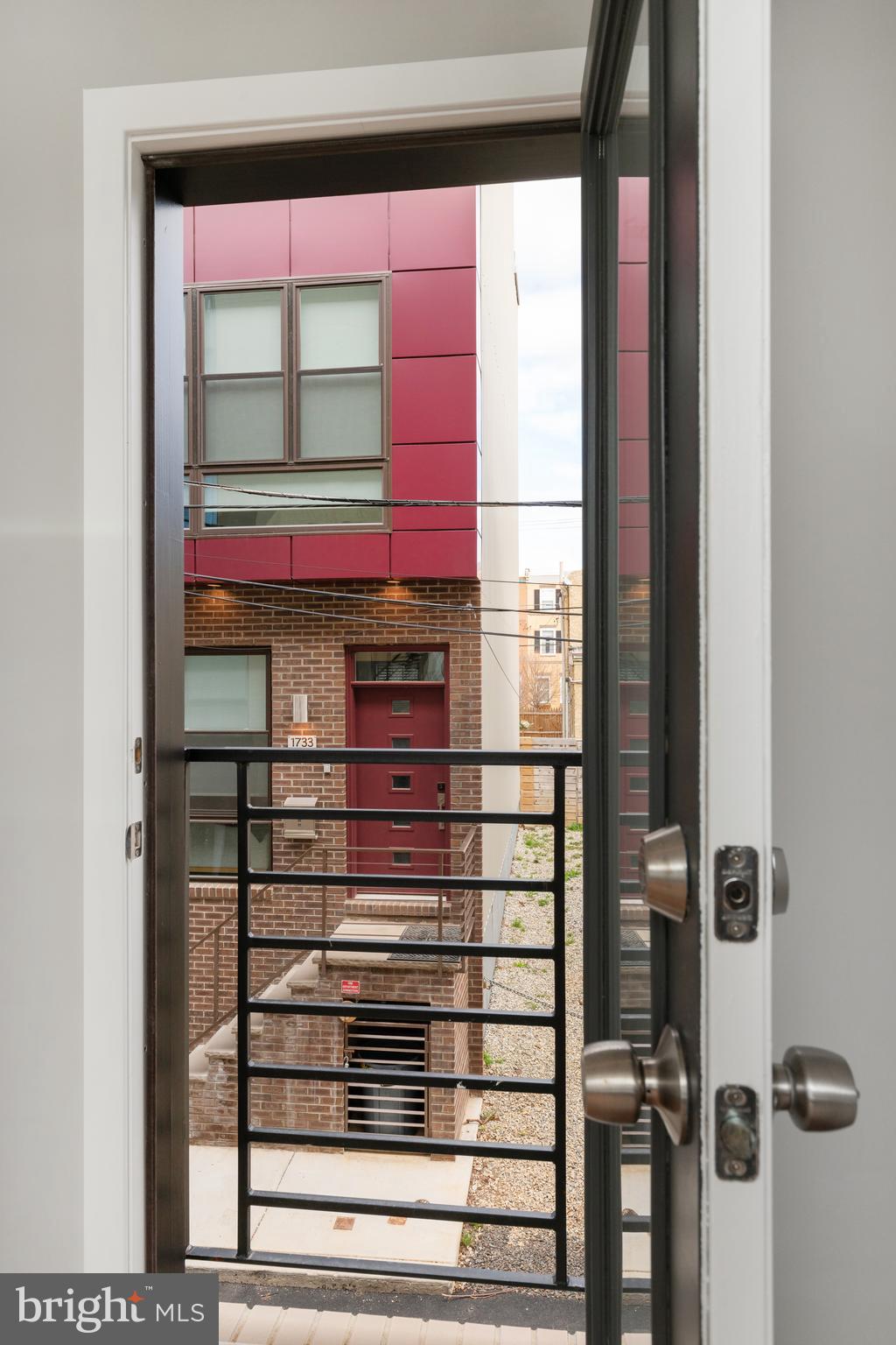 FAIRMOUNT - Residential