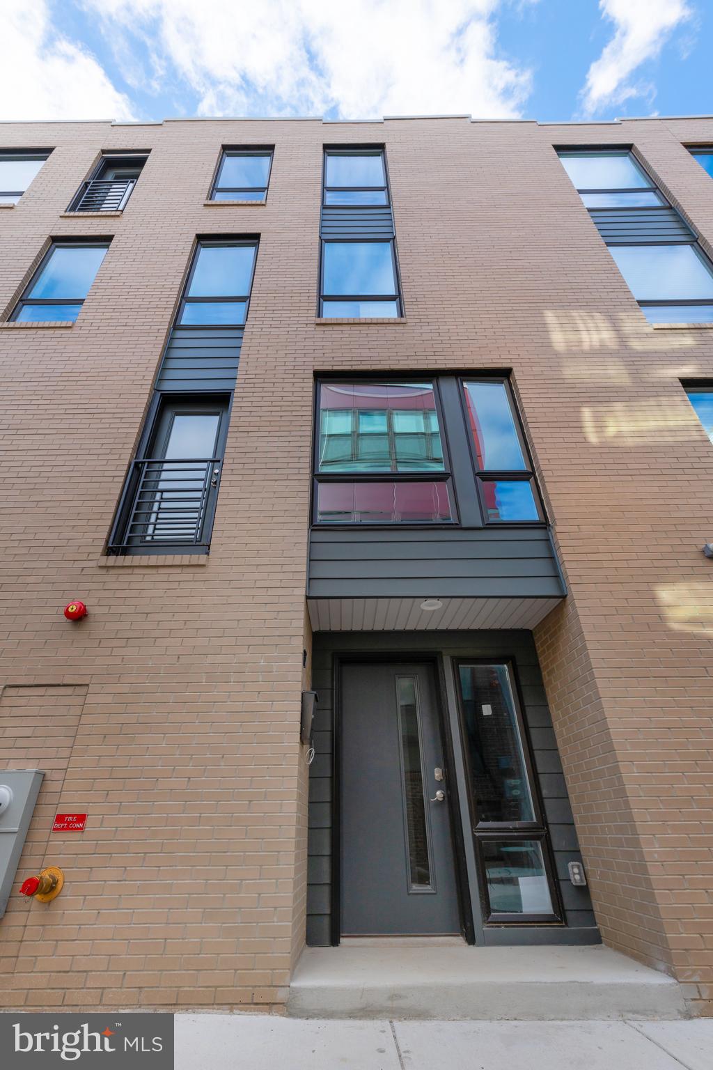 FAIRMOUNT - Residential