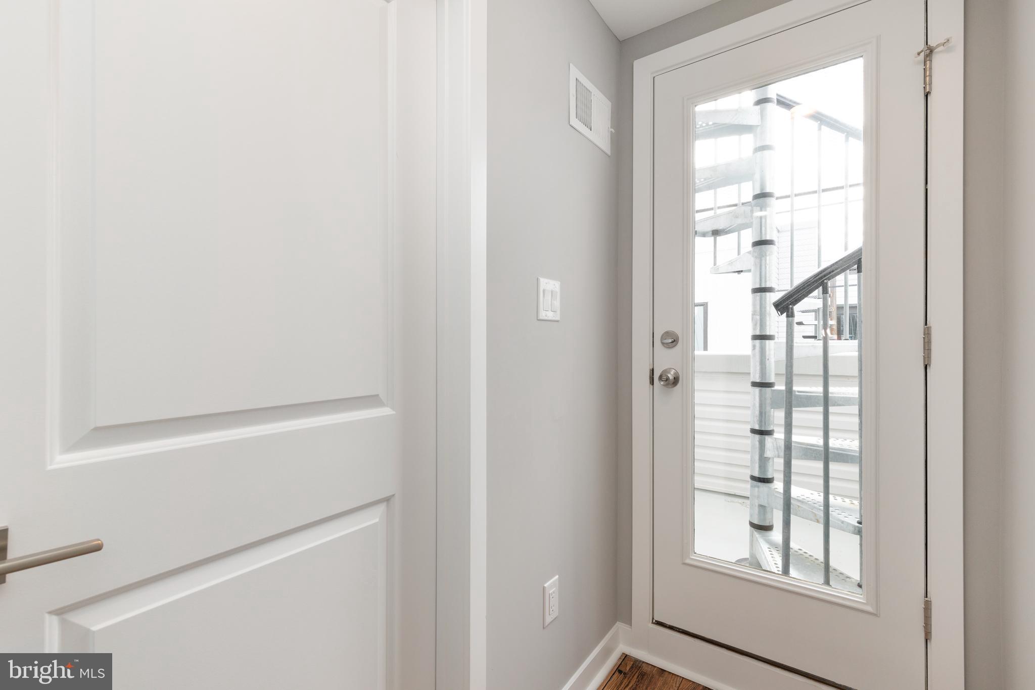 FAIRMOUNT - Residential