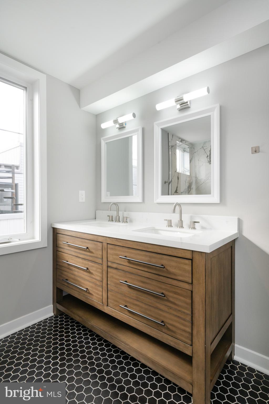 FAIRMOUNT - Residential