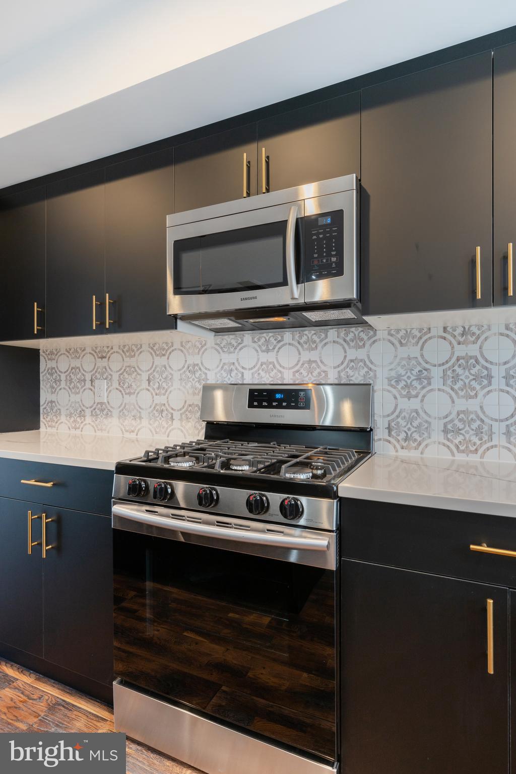 FAIRMOUNT - Residential