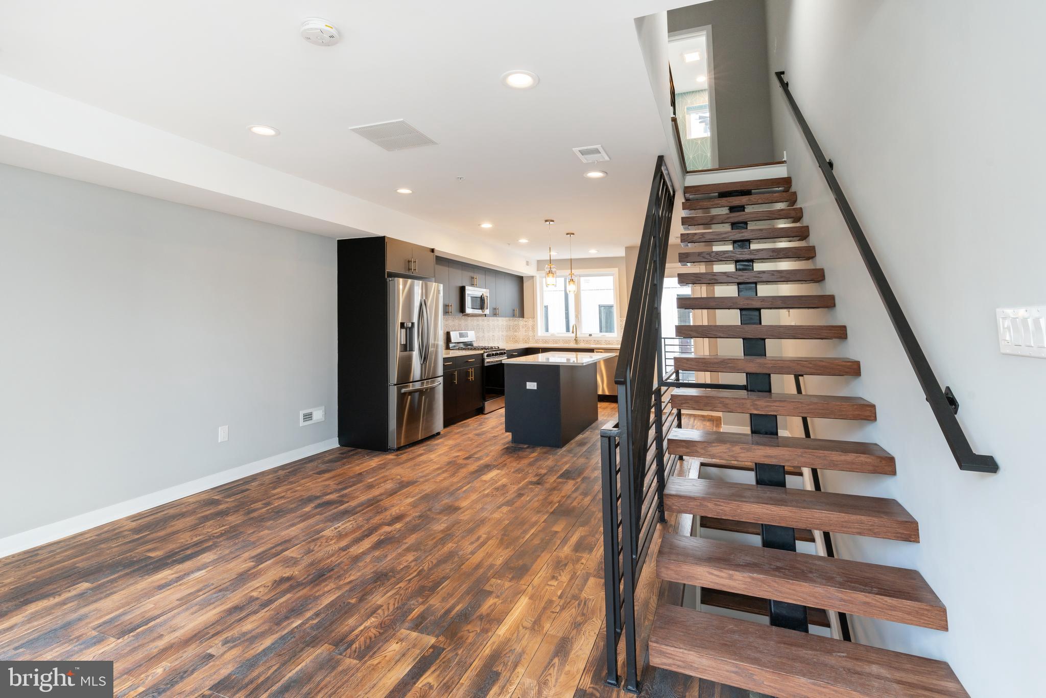 FAIRMOUNT - Residential