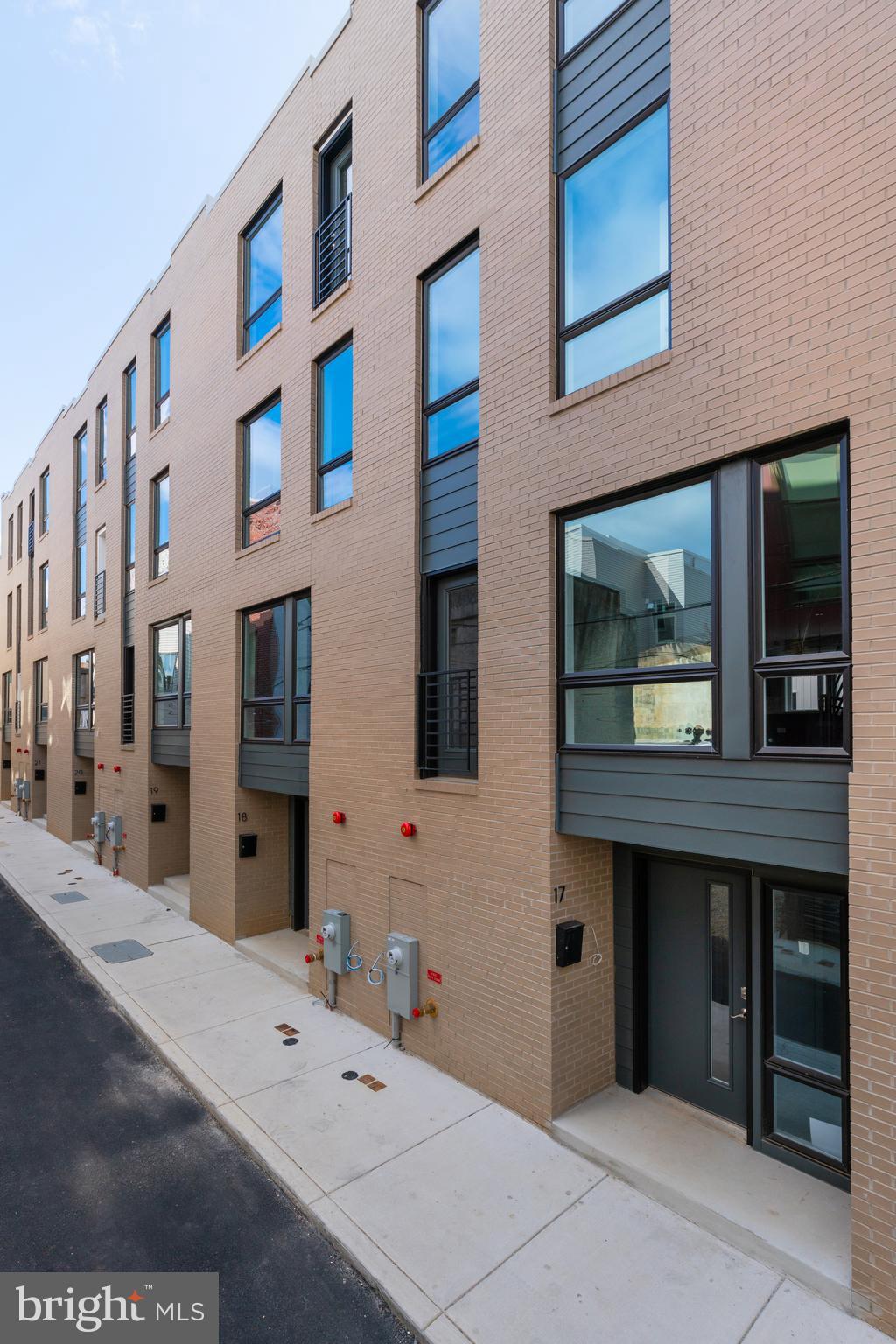 FAIRMOUNT - Residential