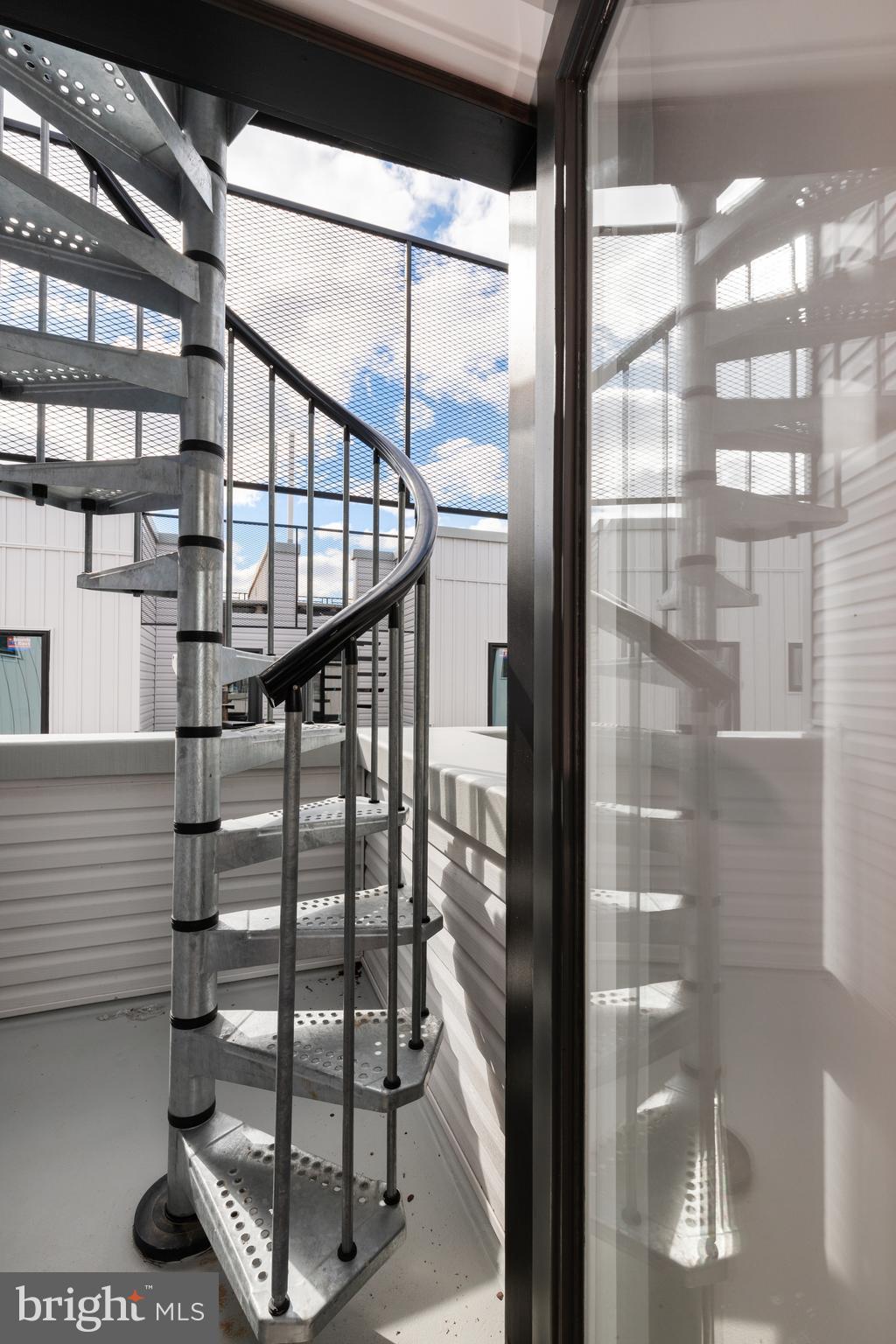 FAIRMOUNT - Residential