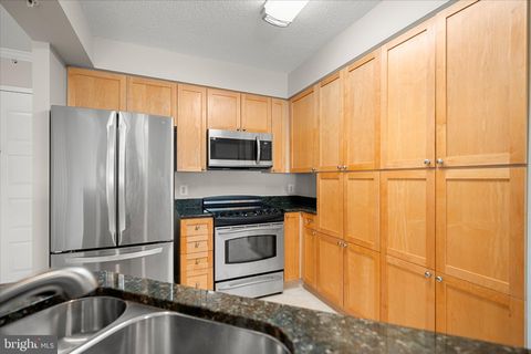 3101 N HAMPTON DRIVE 1005 ALEXANDRIA VA 22302