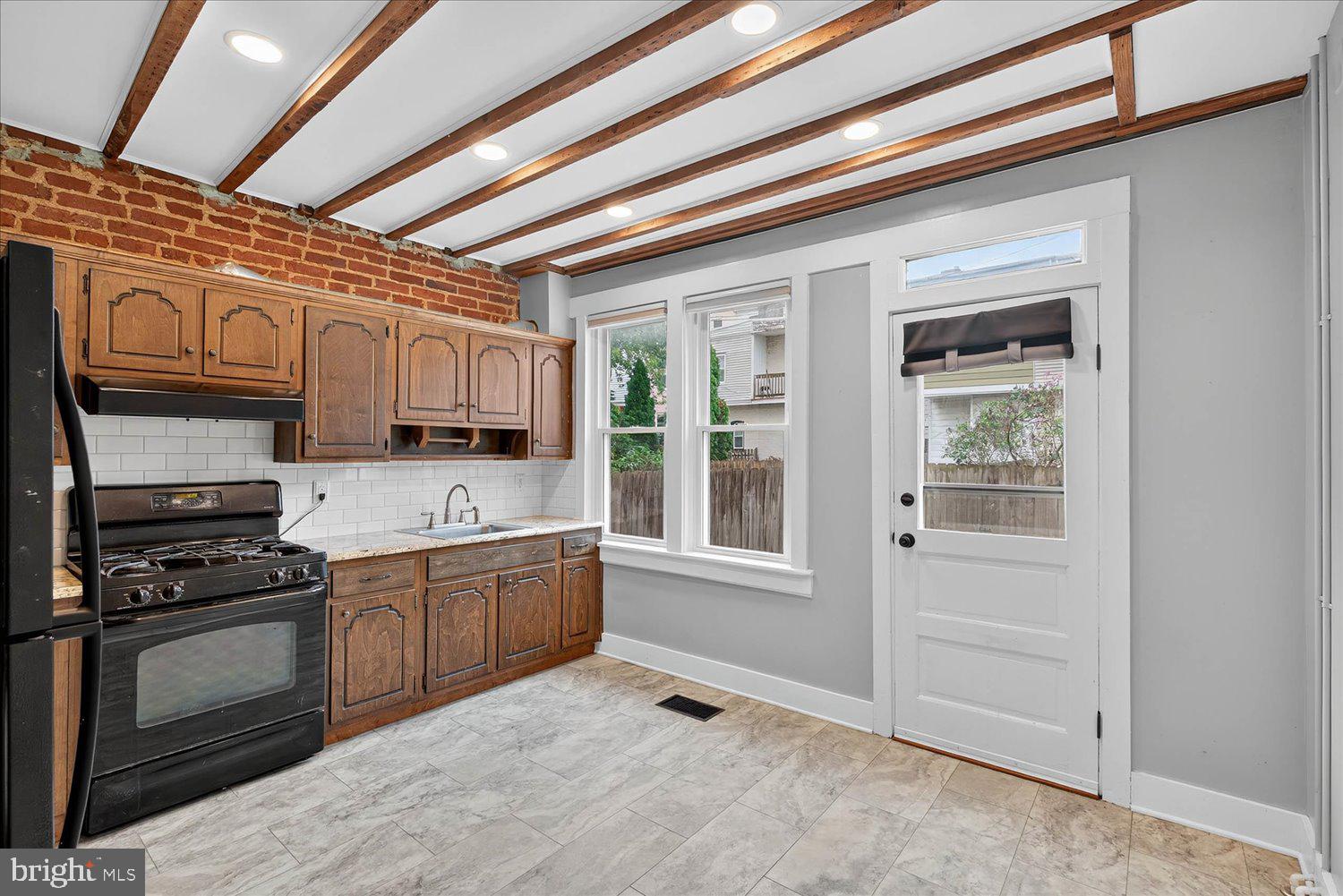 LANCASTER - Residential