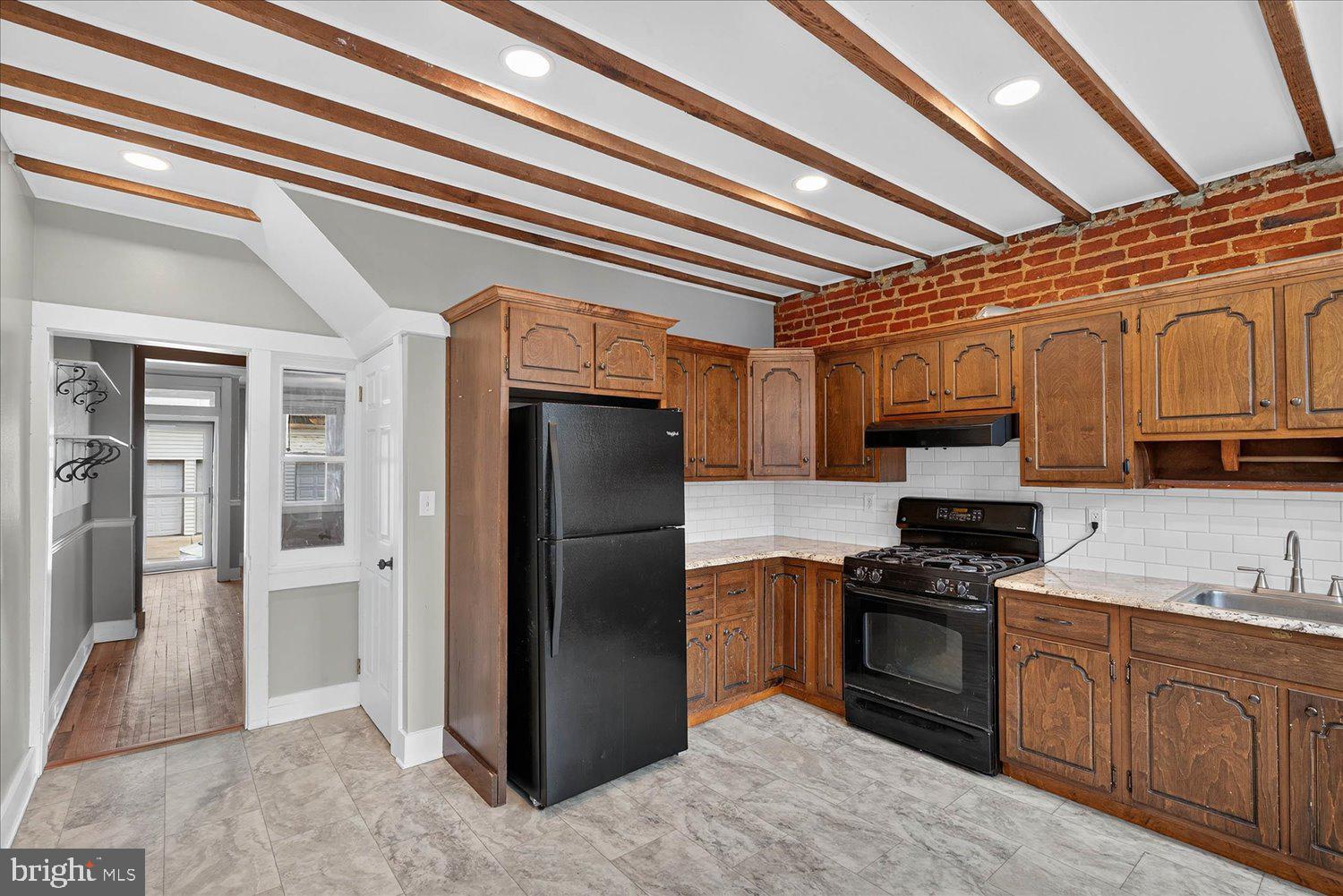 LANCASTER - Residential