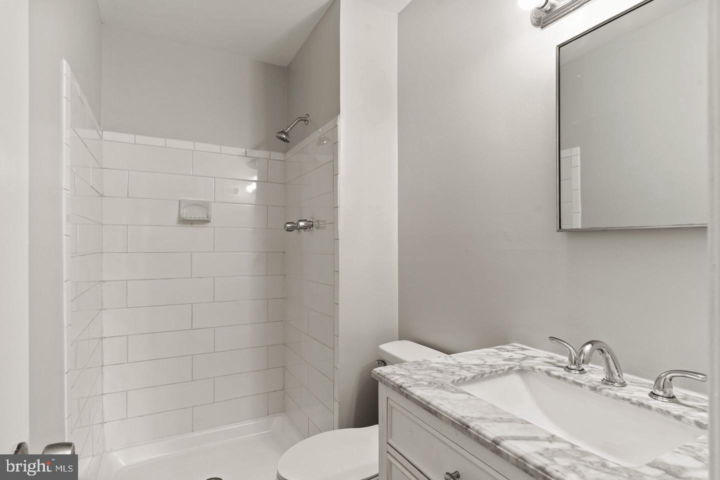 KEENE  MILL WOODS - Residential Lease