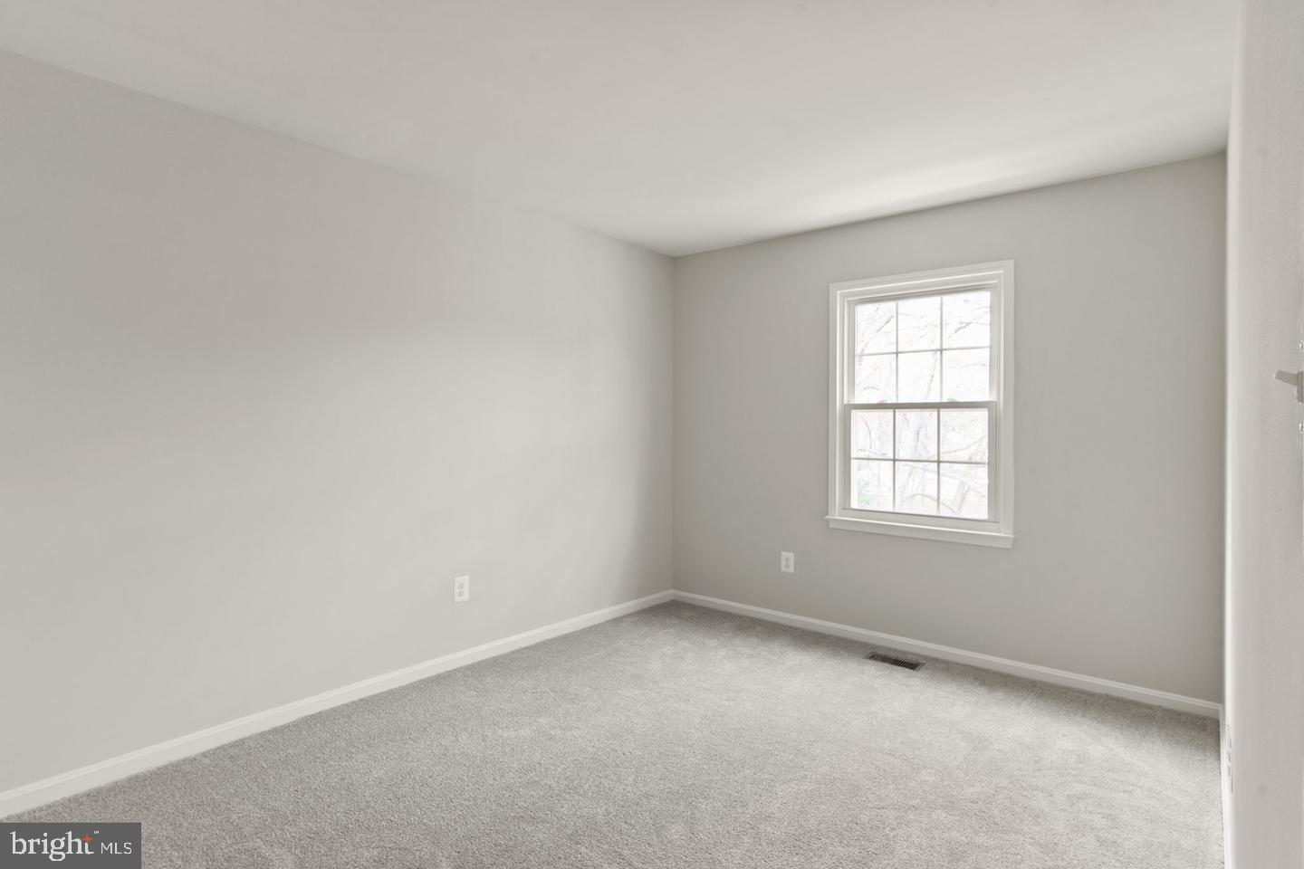 KEENE  MILL WOODS - Residential Lease