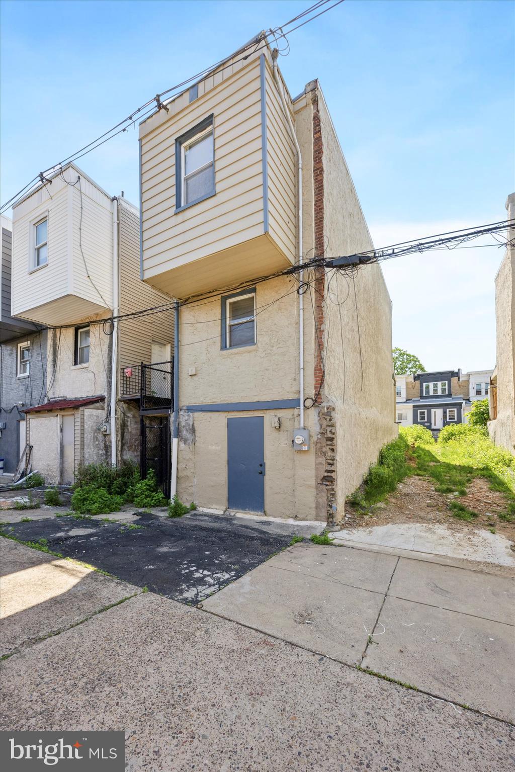 WEST PHILADELPHIA - Residential