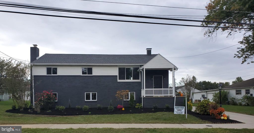 Photo of 5 Palmer Drive, CAMP HILL, PA 17011 (MLS # PACB2047482)