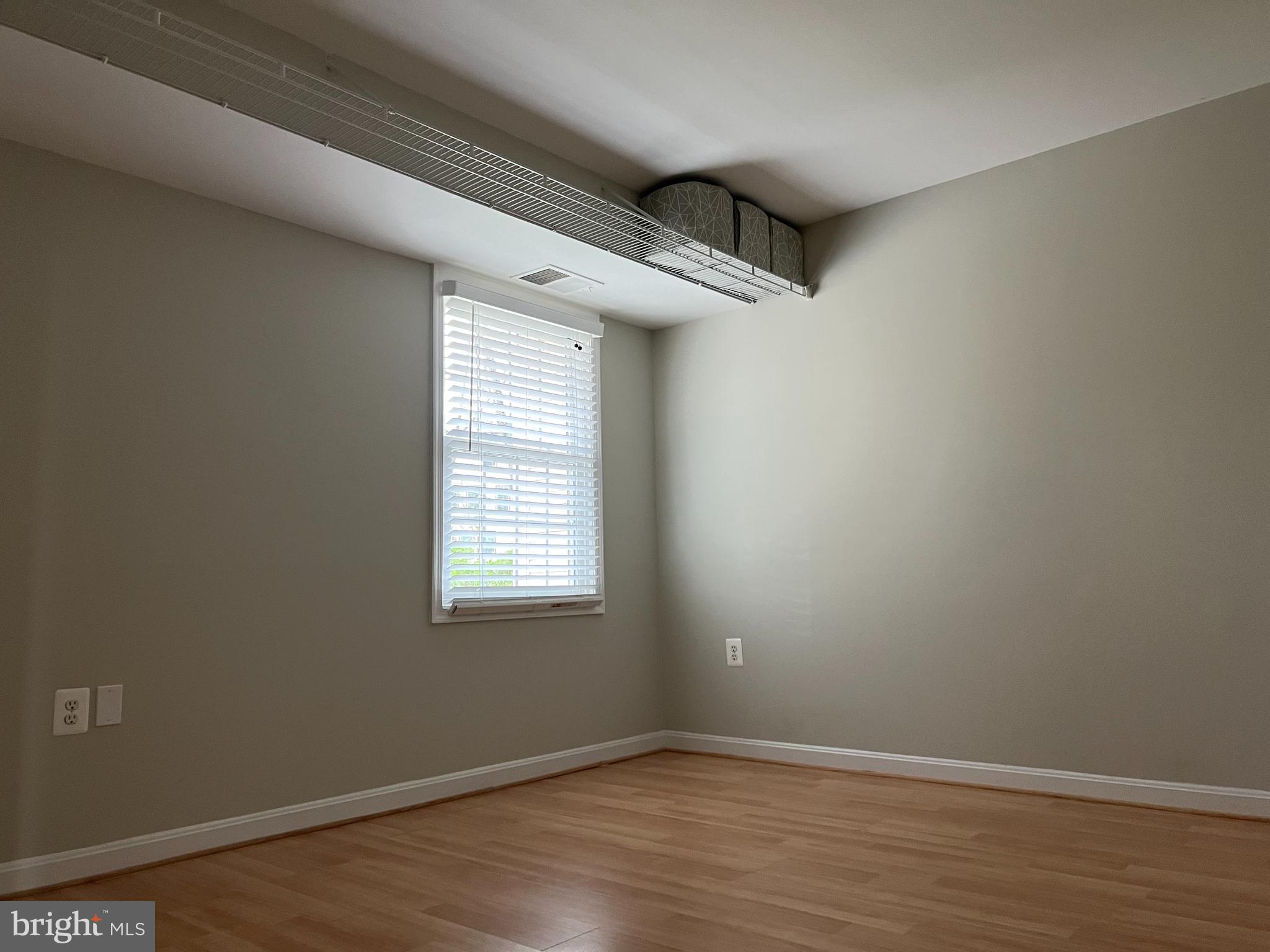 VILLAS AT COUNTRYSIDE - Residential Lease