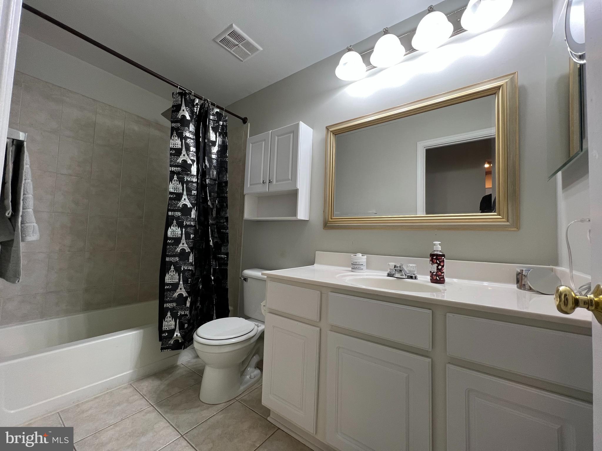 VILLAS AT COUNTRYSIDE - Residential Lease