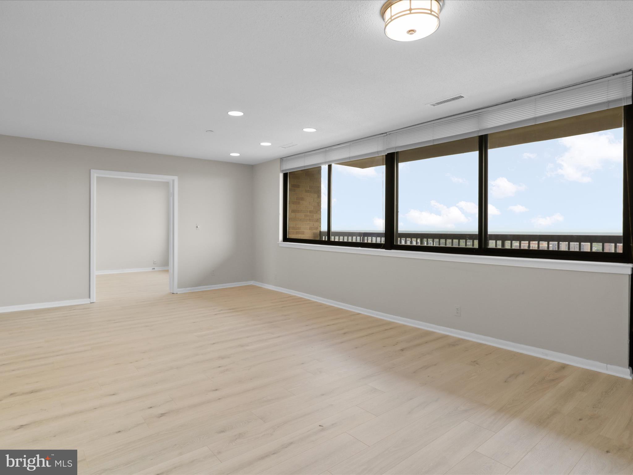 SKYLINE SQUARE CONDO - Residential Lease