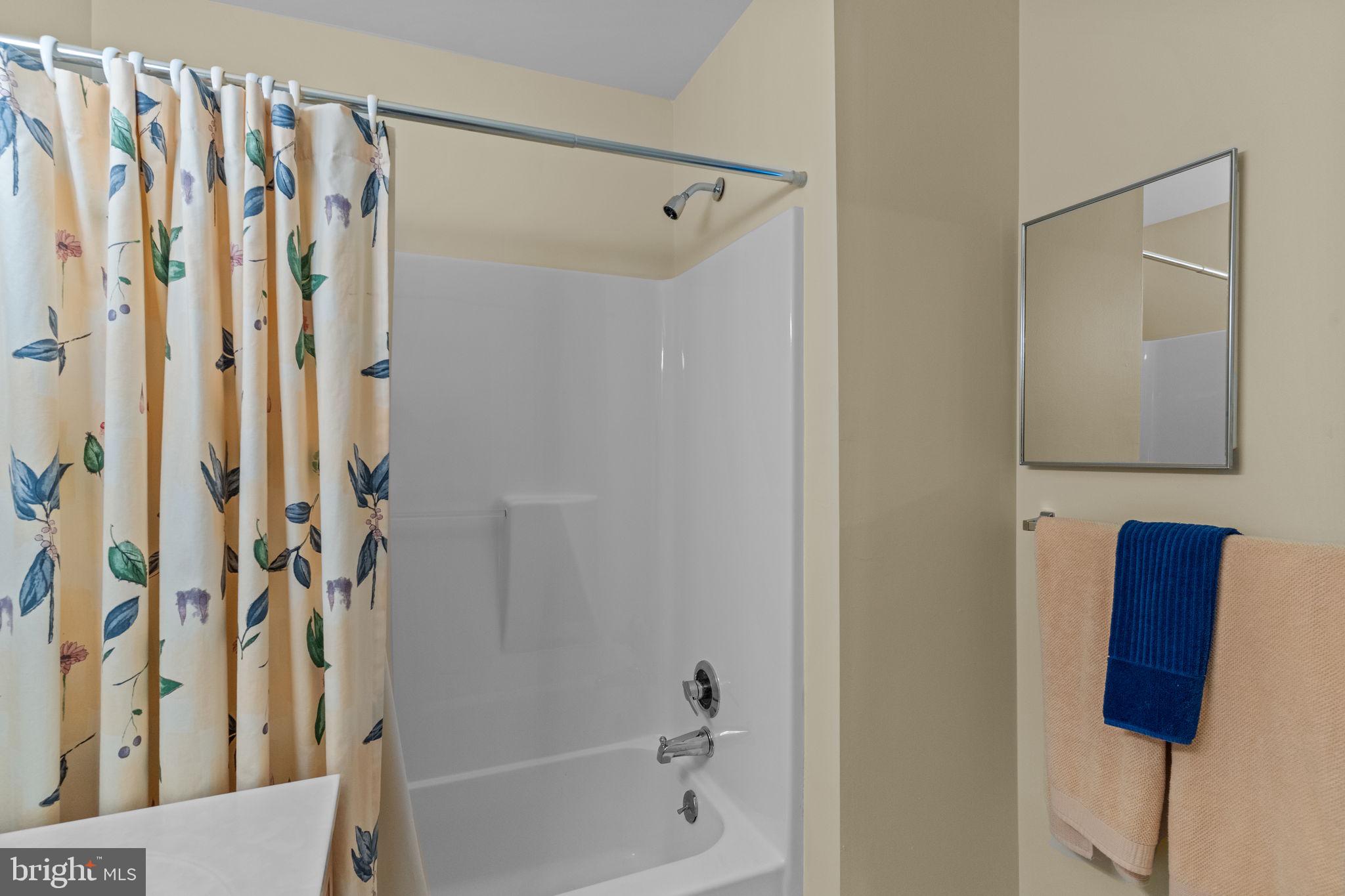 YARDLEY POINT - Residential