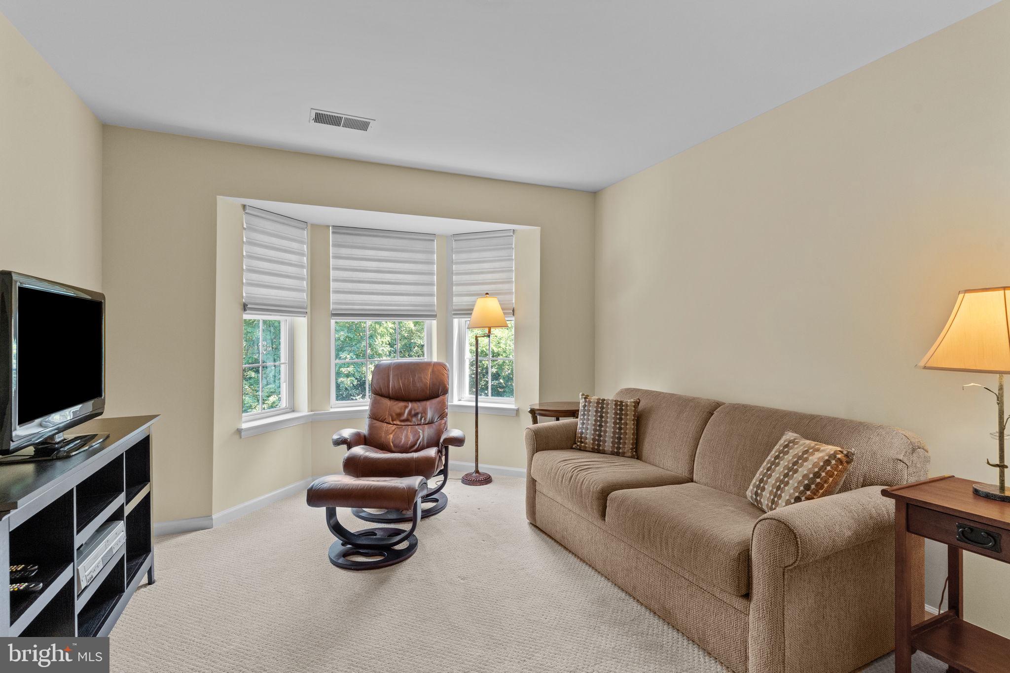 YARDLEY POINT - Residential