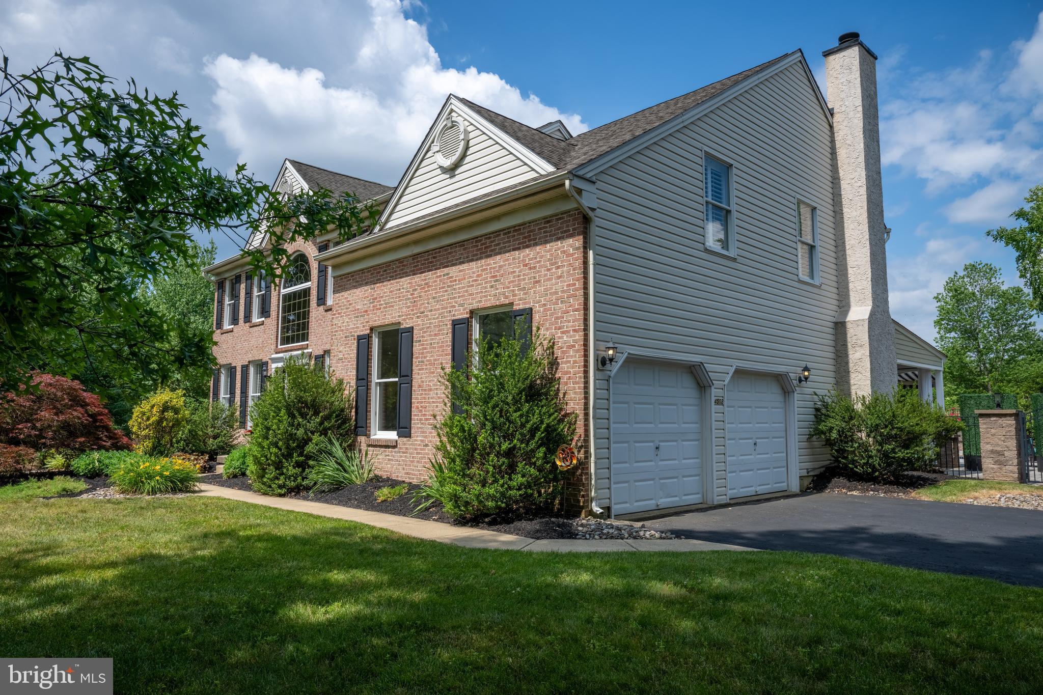 4502 SCENIC VIEW CIRCLE