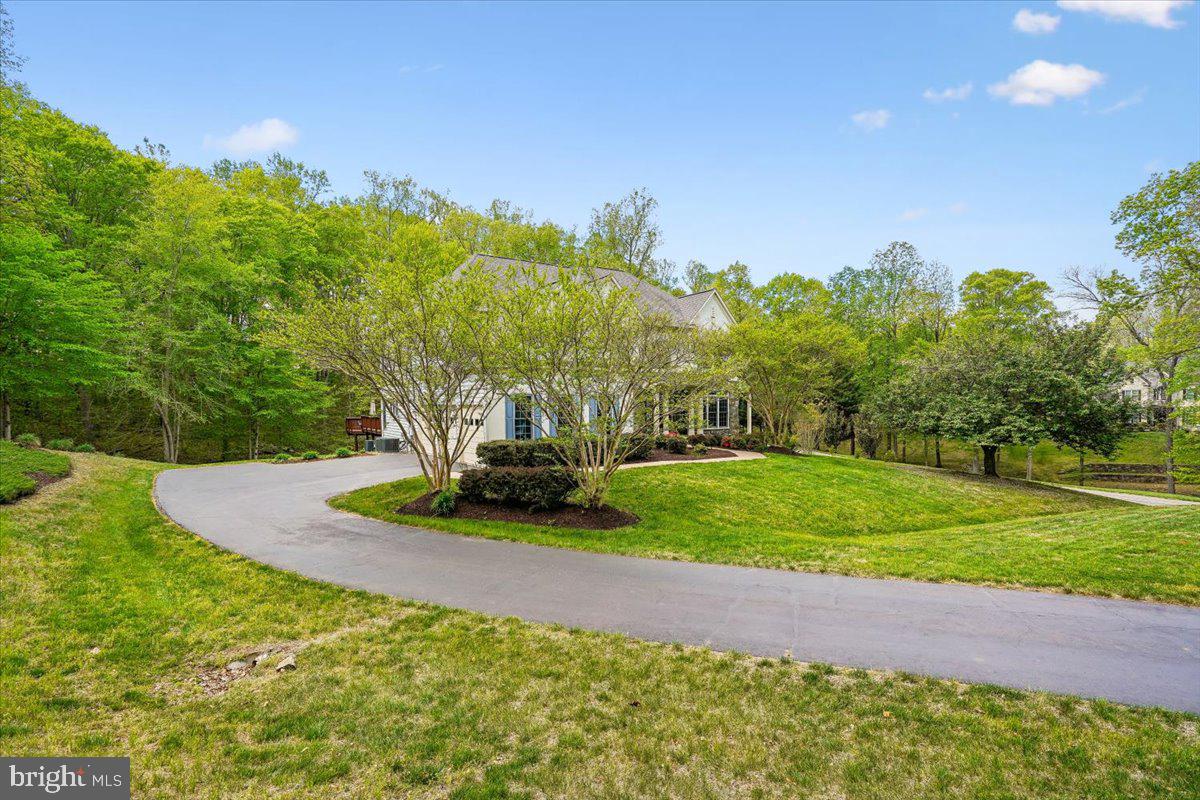 ESTATES AT ROSELAND - Residential