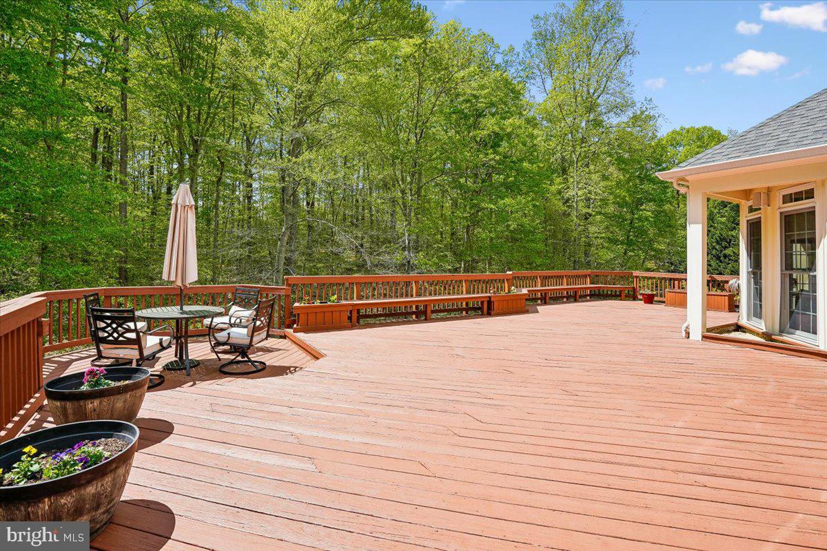 ESTATES AT ROSELAND - Residential