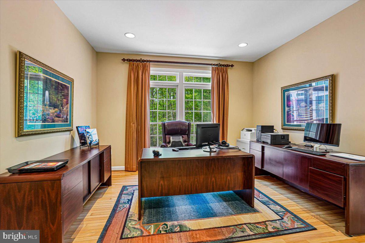 ESTATES AT ROSELAND - Residential