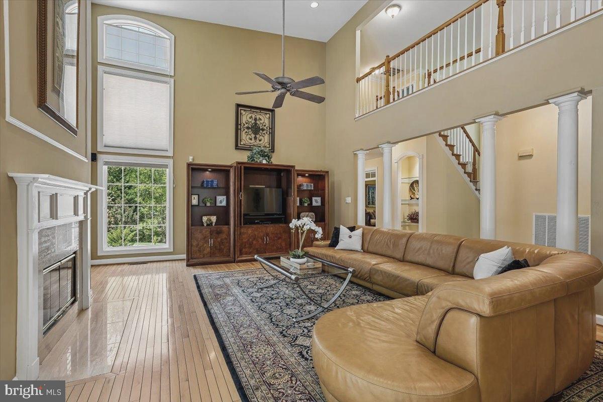 ESTATES AT ROSELAND - Residential