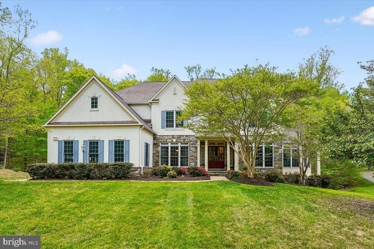 ESTATES AT ROSELAND - Residential