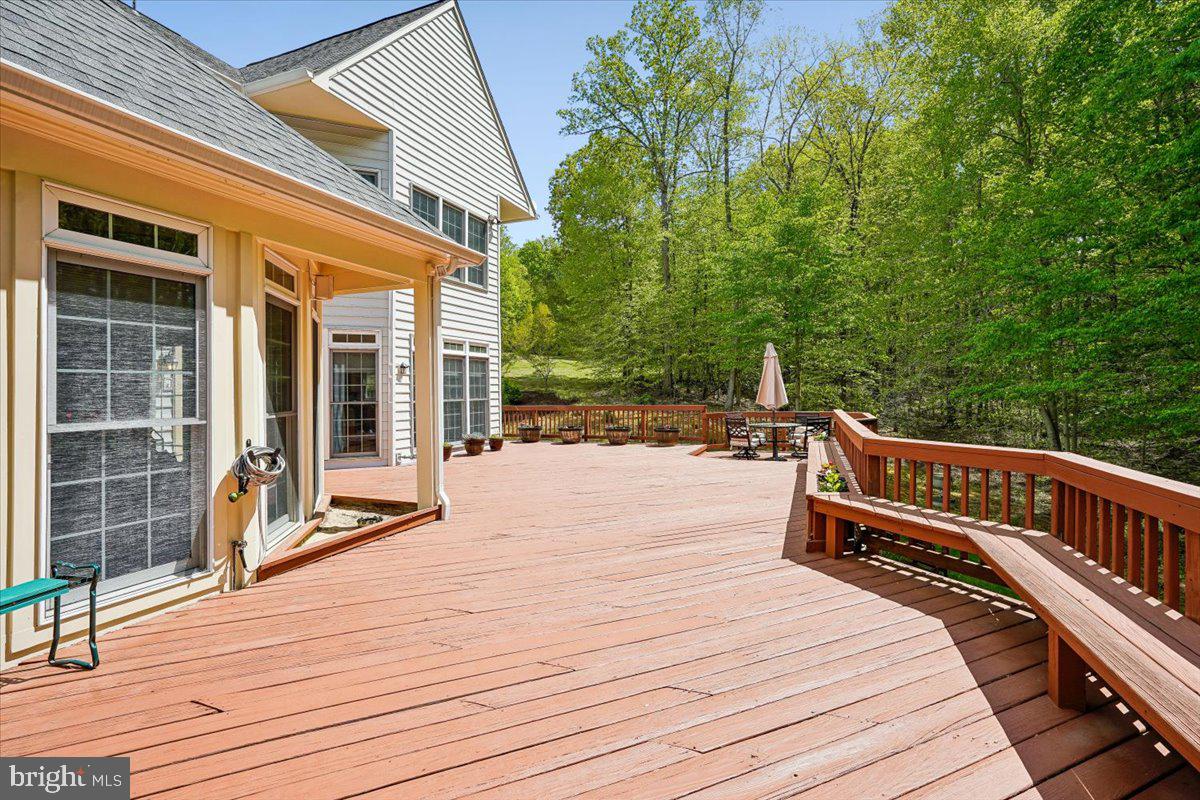 ESTATES AT ROSELAND - Residential