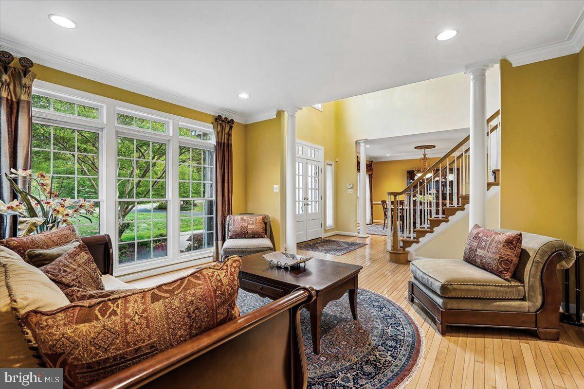 ESTATES AT ROSELAND - Residential