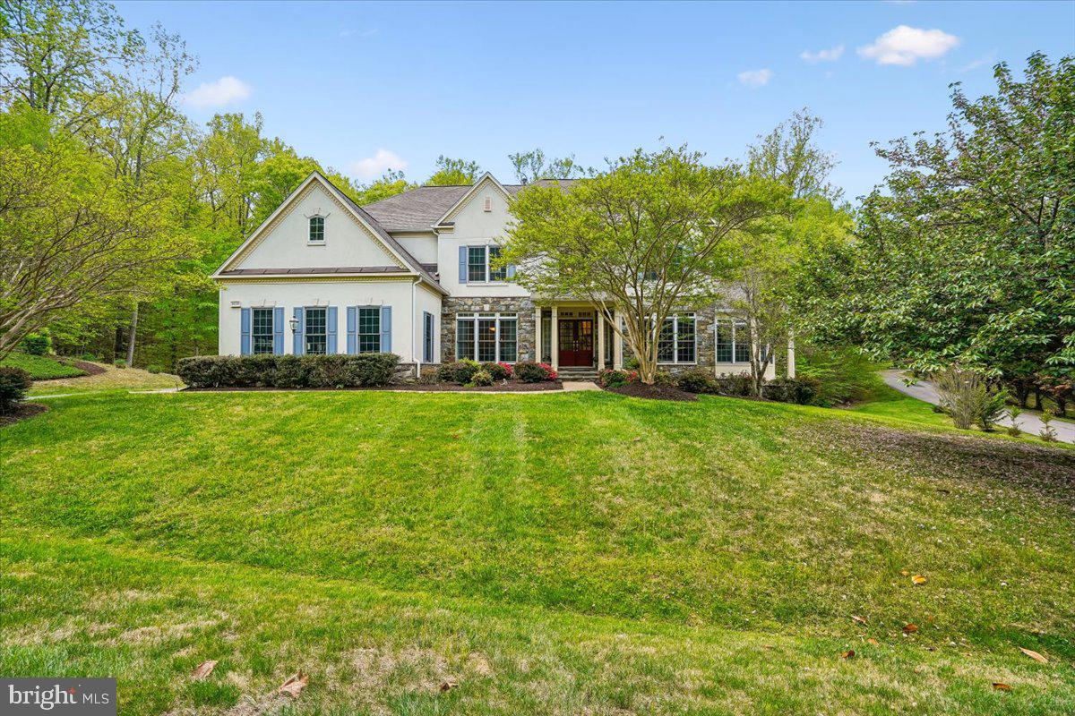 ESTATES AT ROSELAND - Residential