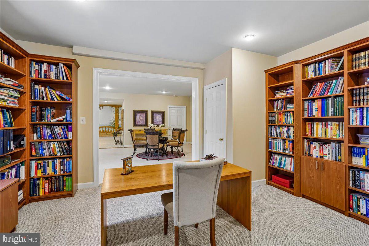 ESTATES AT ROSELAND - Residential