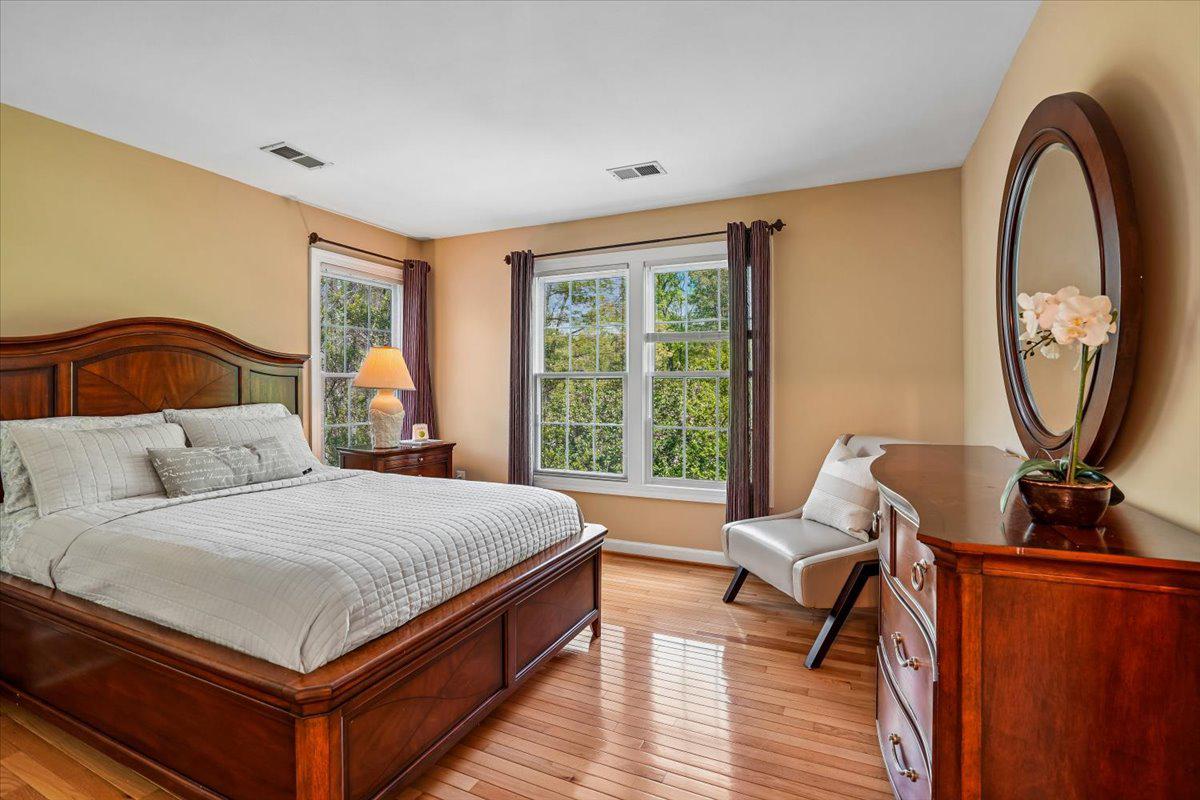 ESTATES AT ROSELAND - Residential