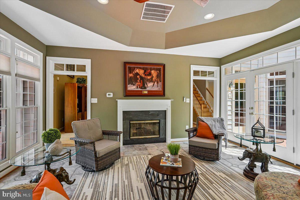 ESTATES AT ROSELAND - Residential