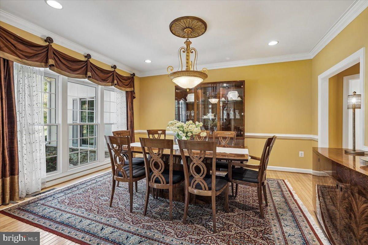 ESTATES AT ROSELAND - Residential