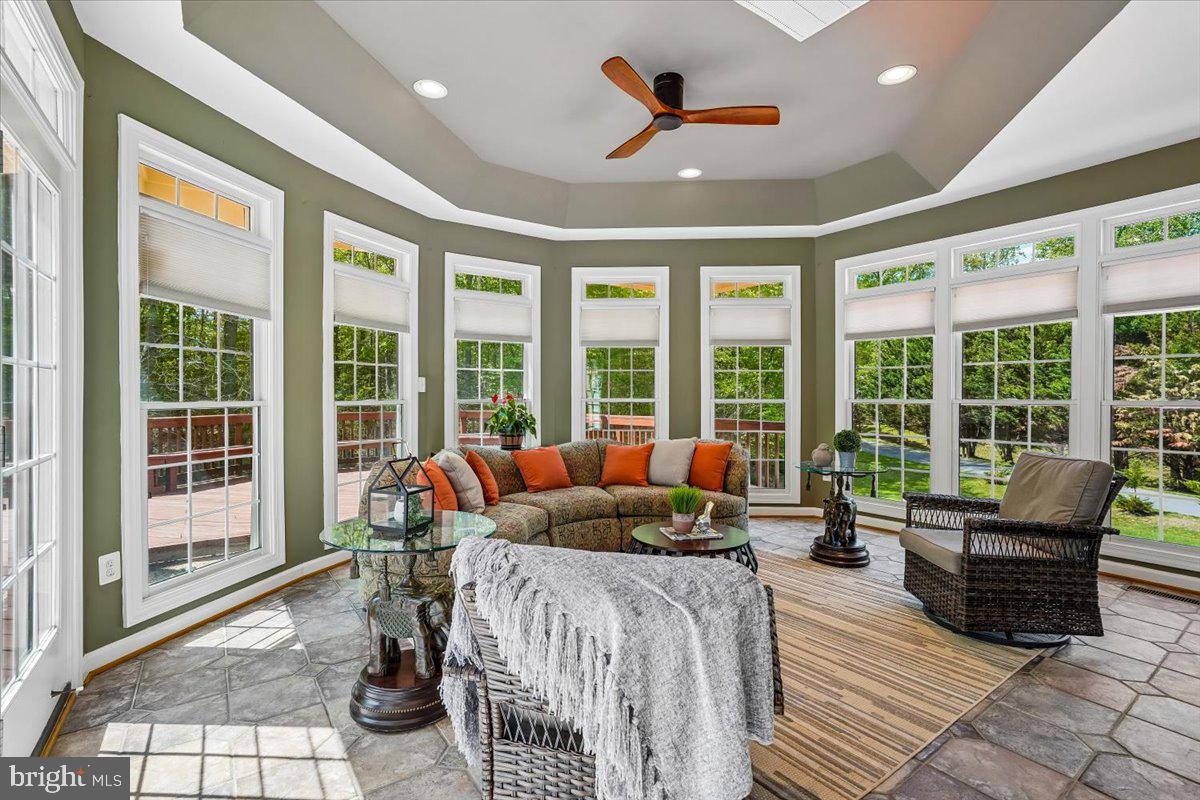 ESTATES AT ROSELAND - Residential