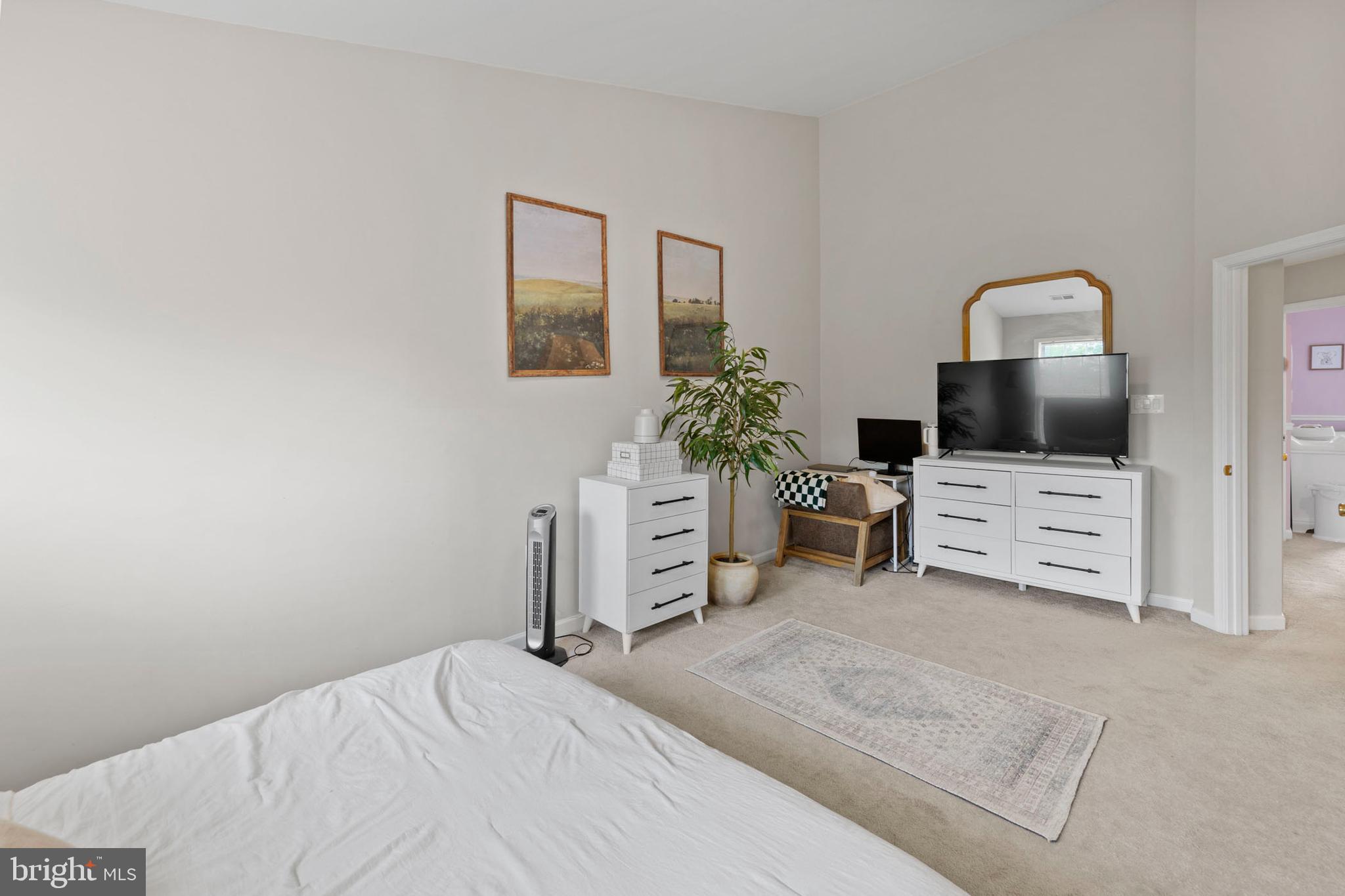 GREEN MEADOWS - Residential