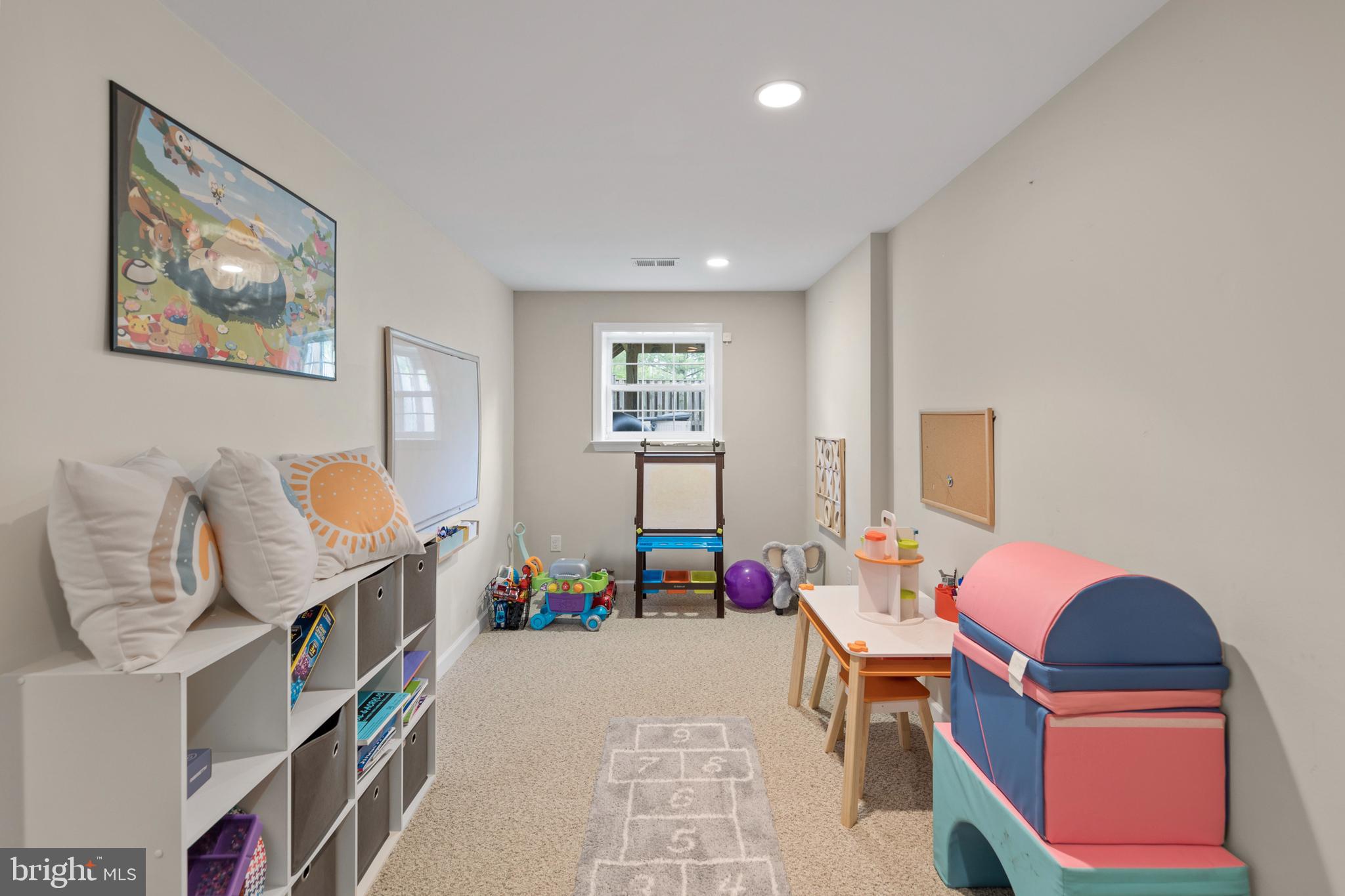 GREEN MEADOWS - Residential