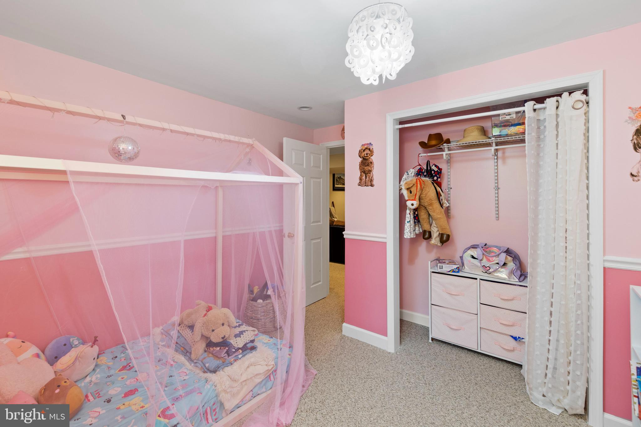 GREEN MEADOWS - Residential