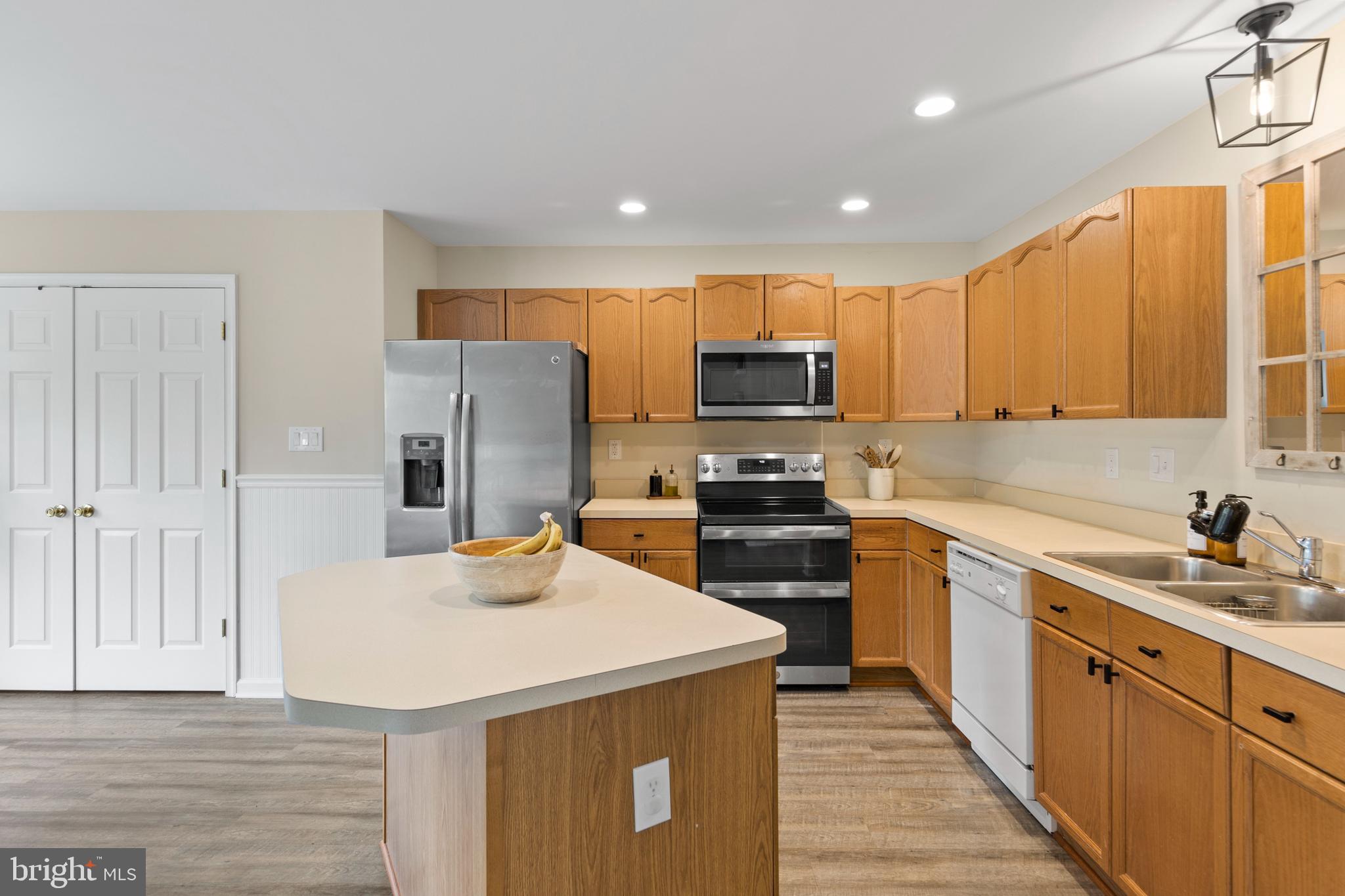 GREEN MEADOWS - Residential