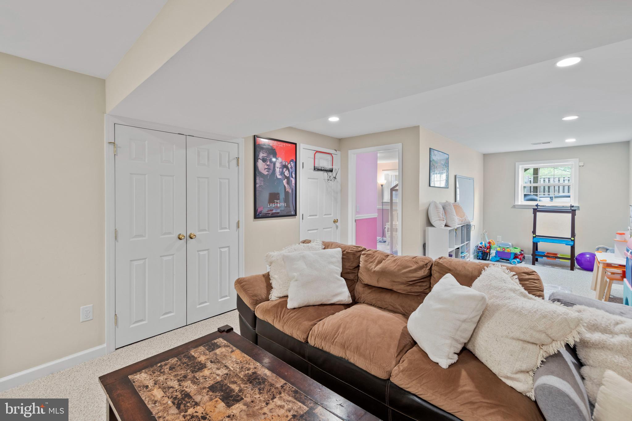 GREEN MEADOWS - Residential